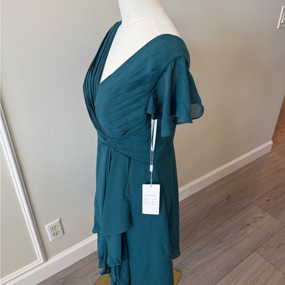 Chic Teal V-Neck Mini Dress - Picture 7 of 9